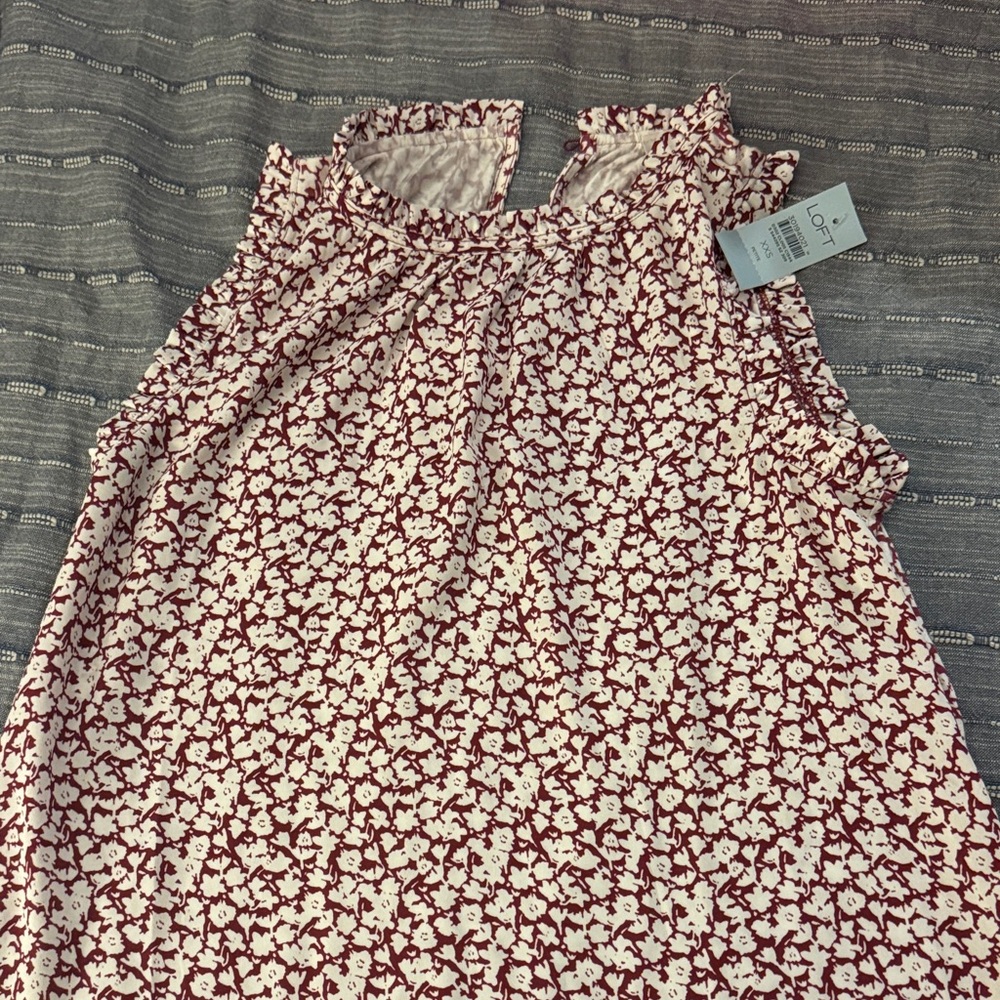 LOFT Red and White Floral Blouse size xxs p NWT